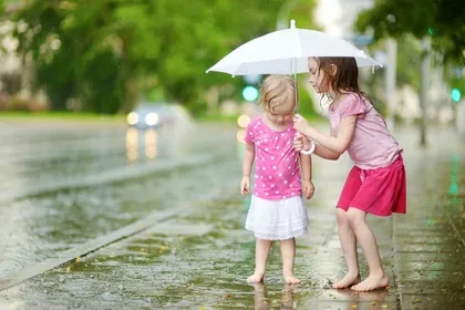 چگونه همدلی را در کودکان تقویت کنیم؟